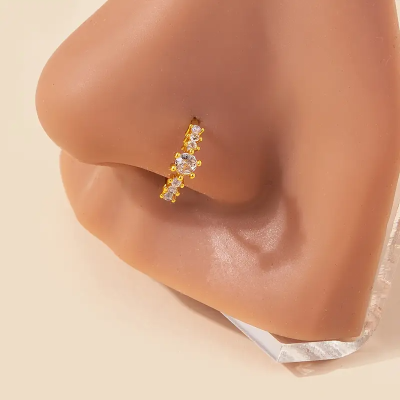 Stück elegantes Nasenpiercing aus Kupfer mit funkelndem Zirkonia-Einsatz