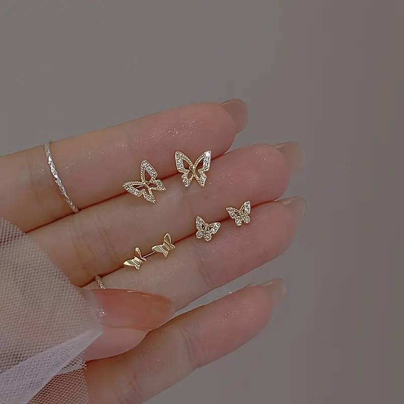3 Paar kleine, exquisite, elegante und flexible Schmetterlingsohrringe, geeignet für den täglichen Gebrauch und Partys von Frauen, perfektes Geschenk für die Feiertage, modisches Ohrring-Set
