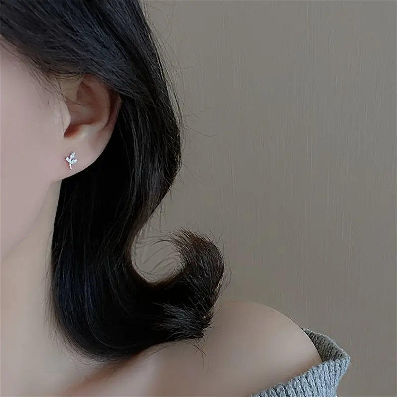 1195 Ohrringe mit Olivenzweig-Design - Gelbgold-Optik mit Zirkonia, nickelfrei, ideal für Alltag & Urlaub, elegante Ohrringe | Zirkonia-Ohrringe